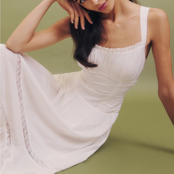 Reformation Dresses & Skirts - Reformation White Sleeveless Ruffled Bust Midi Dress